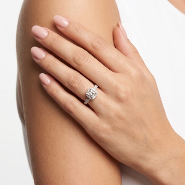 Luxury jewellery collection by Melekkis Jewellery in Paralimni, Cyprus, featuring premium gold, diamond and silver designs